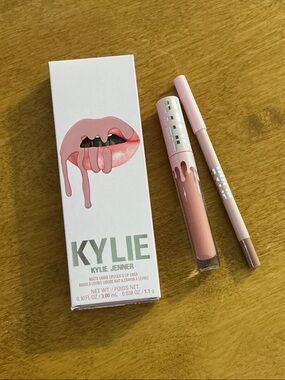 Kylie Cosmetics Matte Liquid Lipstick & Lip Liner in Koko K (300)